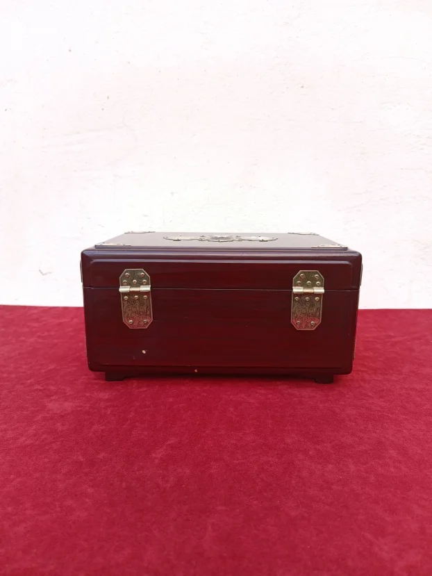 Velika kineska drvena kutija za nakit