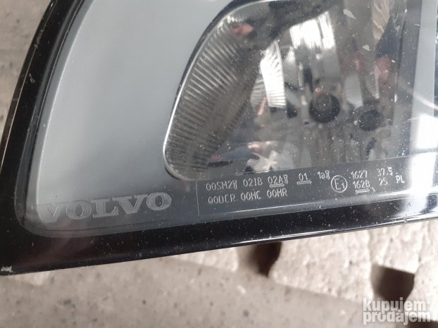 Volvo S40 II far levi ksenon