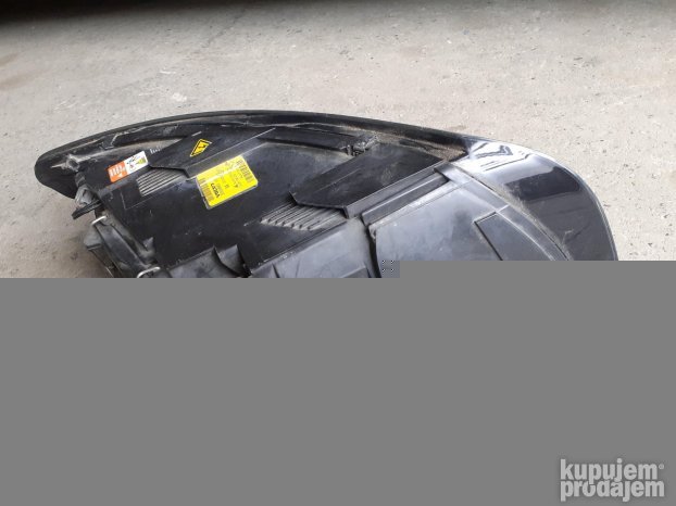 Volvo S40 II far levi ksenon