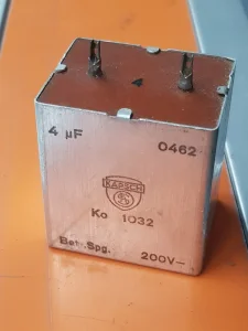 Papir u ulju (PIO) 4uF 200V Kapsch, NOS