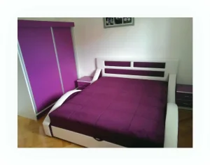 Francuski lezaj "KING". Francuski ima zicano jezgro, kutiju