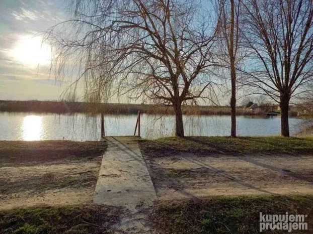 Vikendica u Čurugu, 90m2!