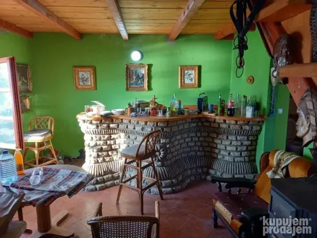 Vikendica u Čurugu, 90m2!