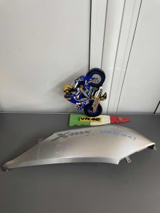 Yamaha X max 125 bocne plastike 05-10