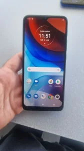 Motorola E7 power