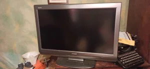 Tv lcd sharp 32 inca
