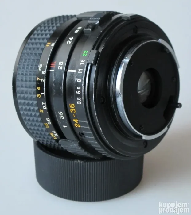 Minolta MD zoom 3,5/24-35mm