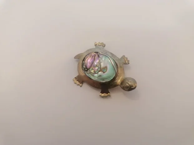 Vintage broš kornjača alpaka sedef - KupujemProdajem