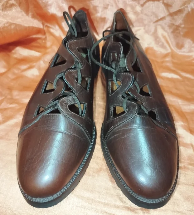 "MISS MONA" kožne cipele sandale br. 40