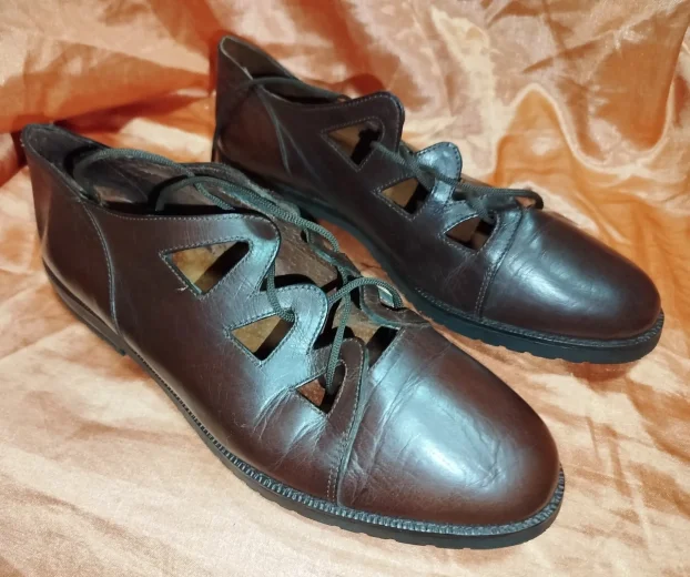 "MISS MONA" kožne cipele sandale br. 40
