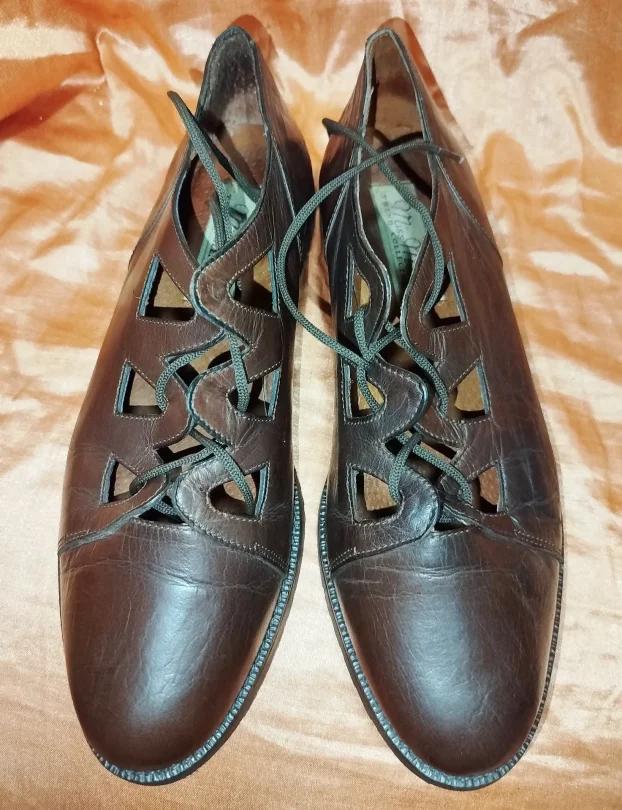 "MISS MONA" kožne cipele sandale br. 40