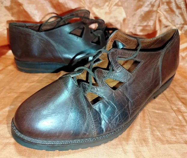 "MISS MONA" kožne cipele sandale br. 40