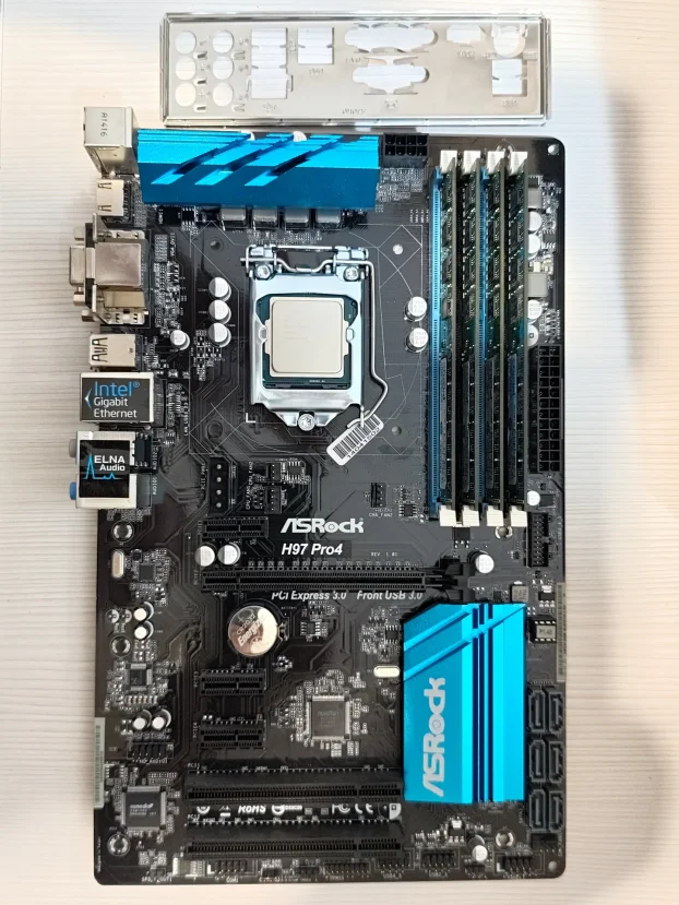 ASRock H97 Pro4 + I7-4790 + 32GB DDR3 odlicna polukon