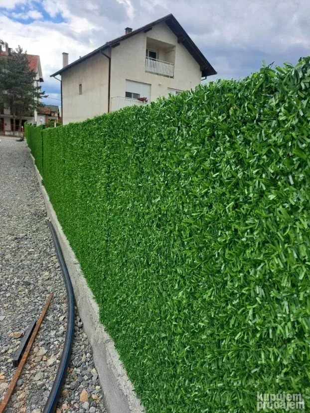 Ograde od vestacke trave, veštačka travaPROIZVODNJA PO MERI