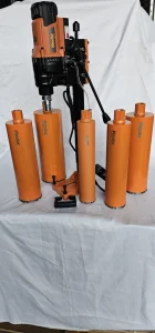 Masina za busenje Betona Kzubr