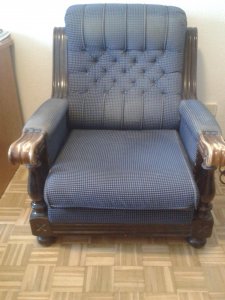 Fotelja puno drvo 80X85