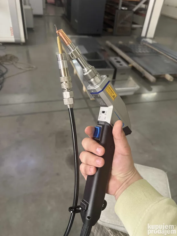 Lasersko sečenje / zavarivanje lima  CNC savijanje metala