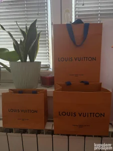 Louis Vuitton kese, Velike i male