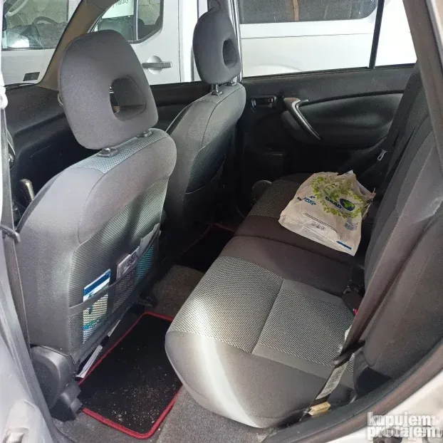 2004 Toyota RAV4 D4D