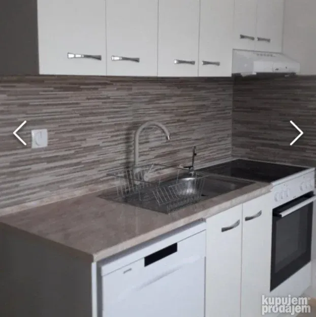 Trosoban stan na Telepu 63m2