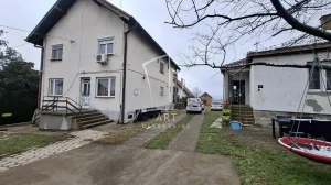 Jaroslava Černog, Avala, 5+ petosobna, 378 m²