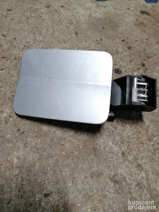 Fiat Croma poklopac rezervara za gorivo