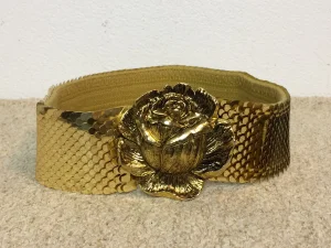 Pojas sa prelepim cvetom