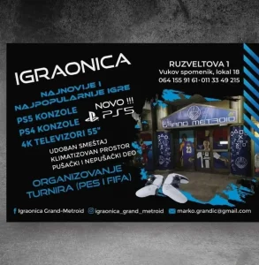 Radnik u Sony PlayStation igraonici M/Ž