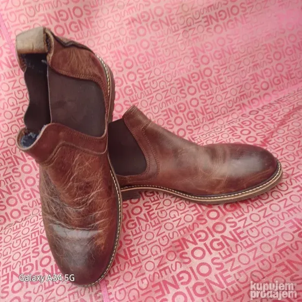 Bata 45 duboka kozna cipela djon sirova guma topp