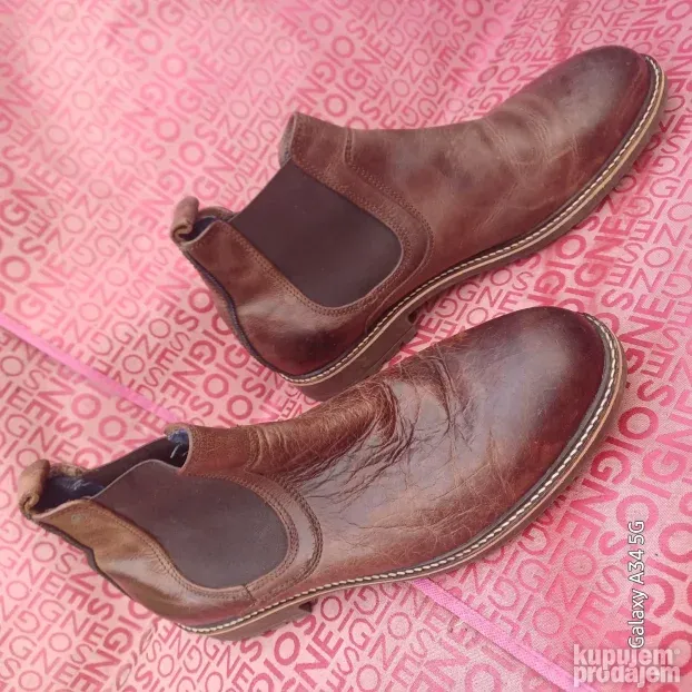 Bata 45 duboka kozna cipela djon sirova guma topp