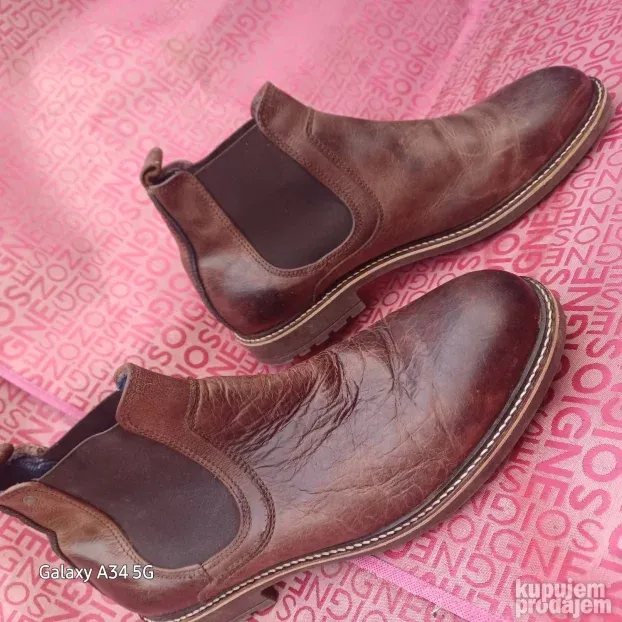 Bata 45 duboka kozna cipela djon sirova guma topp