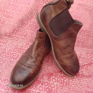 Bata 45 duboka kozna cipela djon sirova guma topp