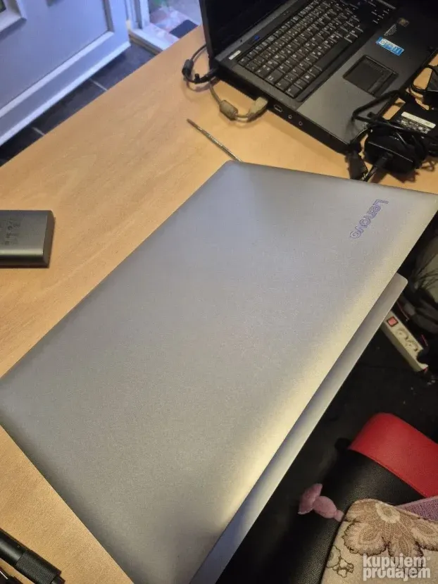 Lenovo IdeaPad 17/i7 7500/12gb/256ssd/1tb hdd/940MX/17inc