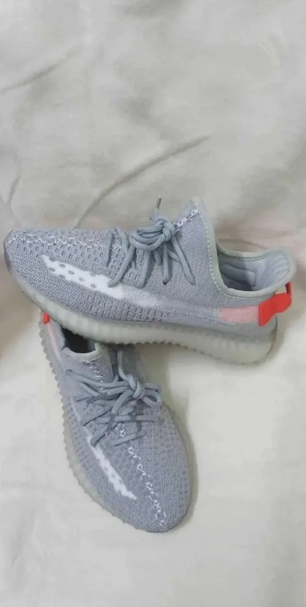 Yeezy patike crne i bele