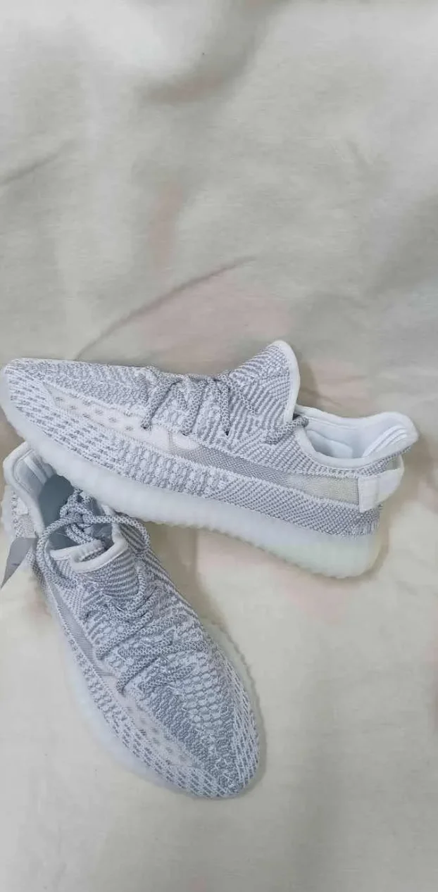 Yeezy patike crne i bele