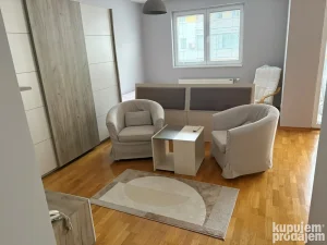 Kragujevac, Erdoglija, 1.0 jednosoban, 43 m²