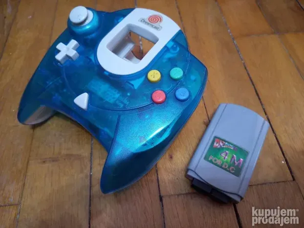 Sega Dreamcast konzola i dzojstik