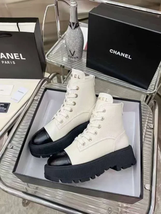 chanel b