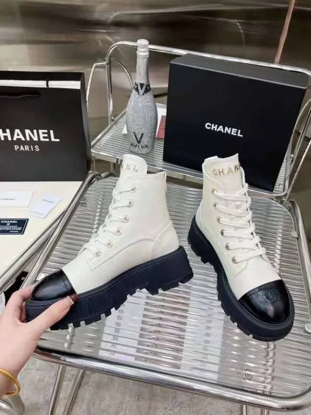chanel b