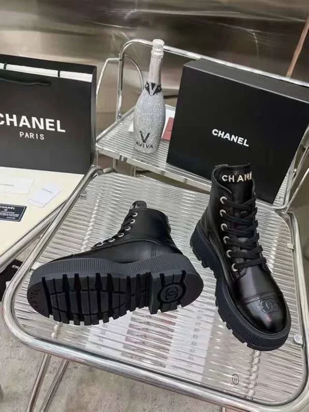 chanel b