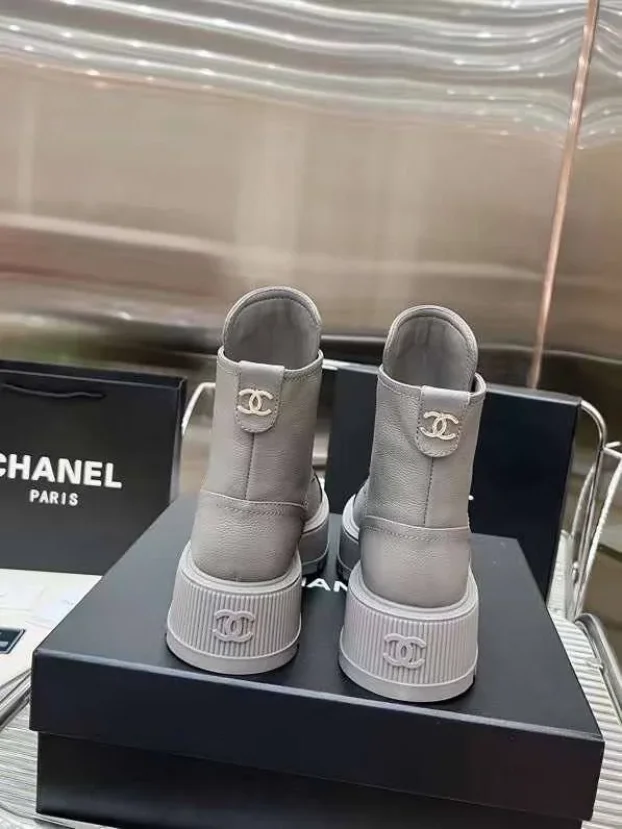 chanel b