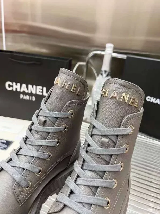 chanel b