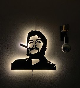 Zidni ukras slika CHE led svetlo NOVO