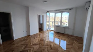 Socijalno, jednoiposoban, 43m2