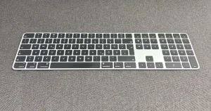 Apple Magic Keyboard with touch ID black