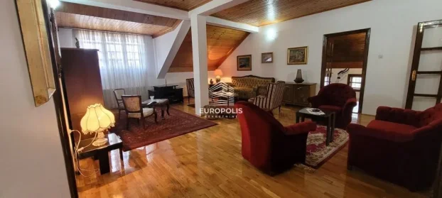 Diane Budisavljević, Dedinje, 5+ petosobna, 300 m²