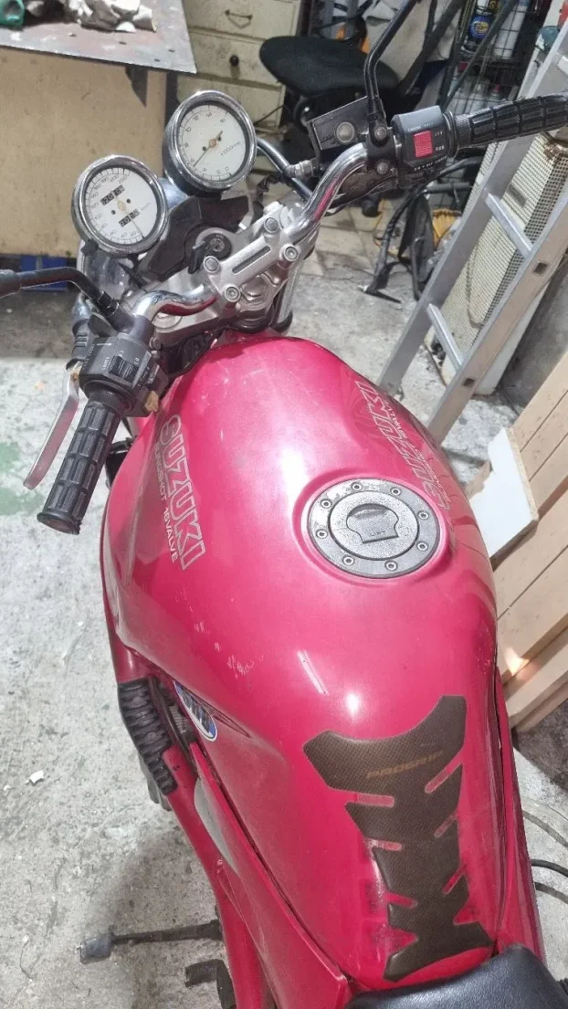 Suzuku Bandit 400