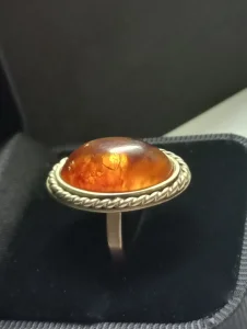 Stara Rusija, Antikvarni Srebrni prsten sa cilibarom2