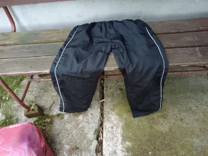 Airborn crni donji deo trenerke 152