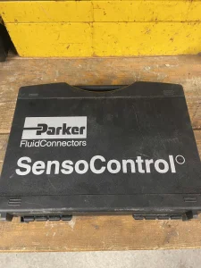 Parker digitalni manometar 30 bar